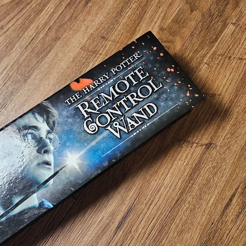 Harry Potter Remote Control Wand The Noble Collection Universal IR Remote NN8050